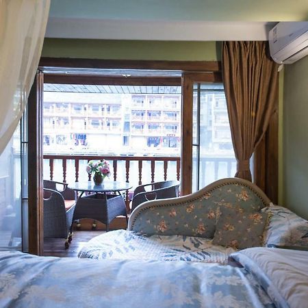 Flower Time Inn Fenghuang Εξωτερικό φωτογραφία