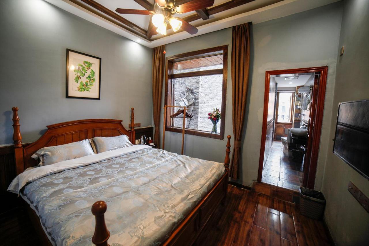 Flower Time Inn Fenghuang Εξωτερικό φωτογραφία
