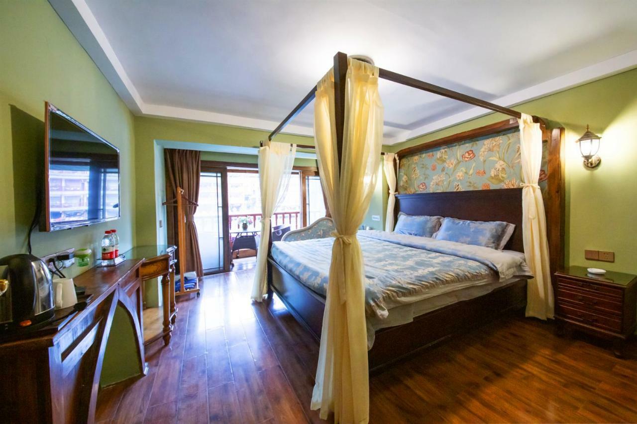 Flower Time Inn Fenghuang Εξωτερικό φωτογραφία