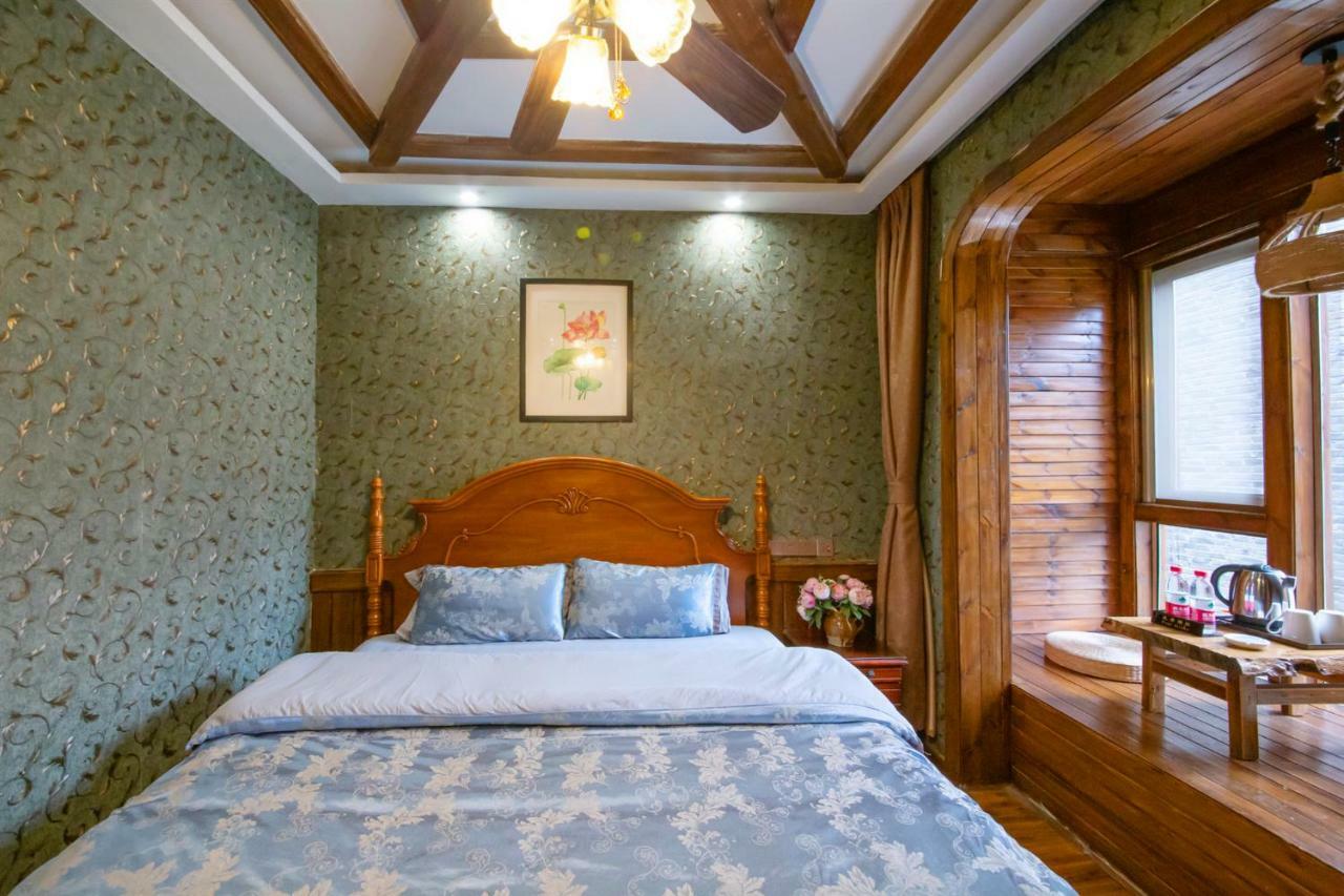 Flower Time Inn Fenghuang Εξωτερικό φωτογραφία