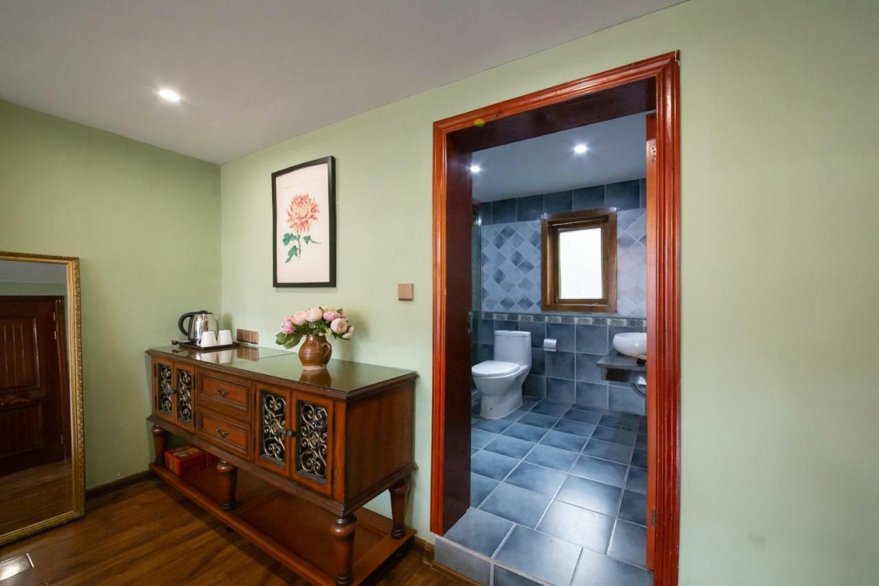 Flower Time Inn Fenghuang Εξωτερικό φωτογραφία