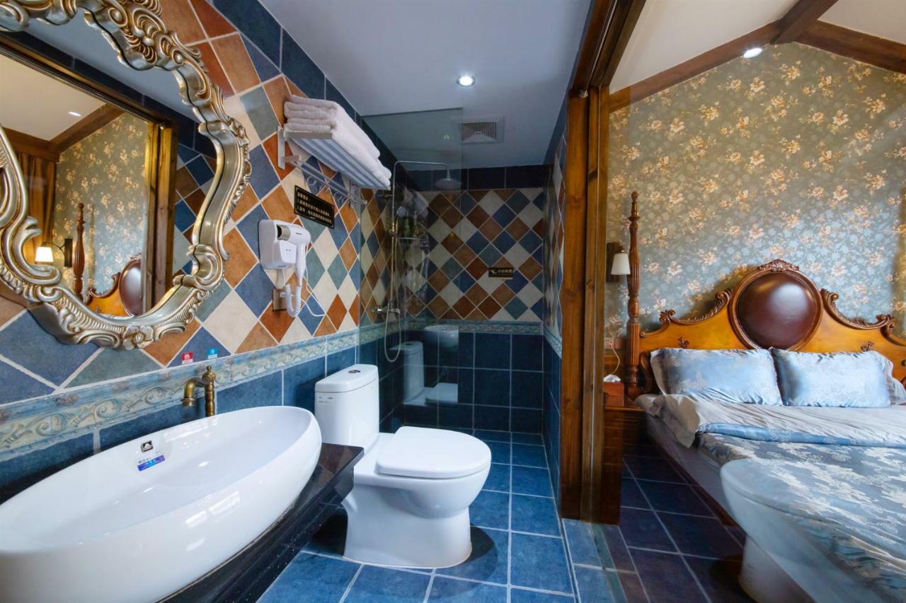Flower Time Inn Fenghuang Εξωτερικό φωτογραφία